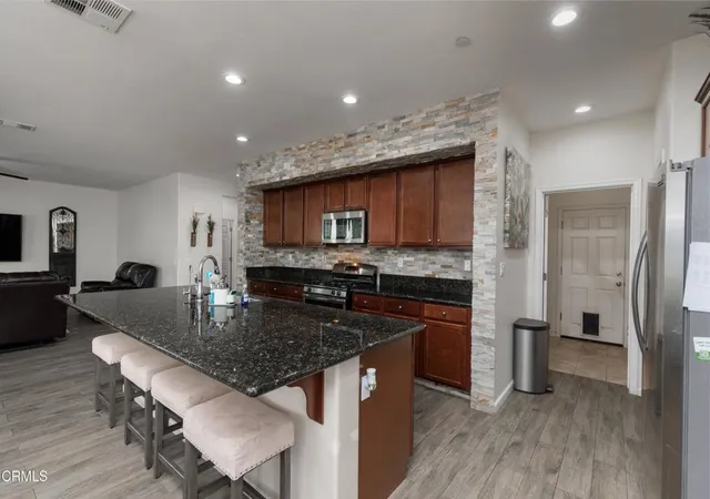 4th image of 5128 Ederia Wy, Bakersfield, CA 93313 | MLS# V1-35849