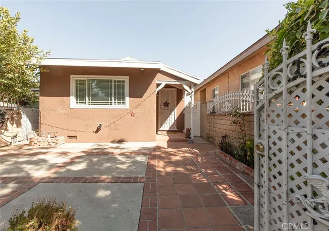 Homes for sale in Pacoima, CA | 13158 Carl St, Pacoima, CA 91331 | MLS# GD26082680