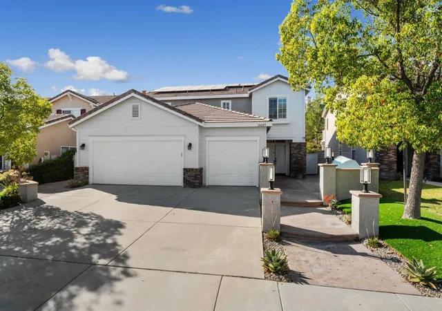 2nd image of 26089 Salinger Ln, Stevenson Ranch, CA 91381 | MLS# 219146548DA