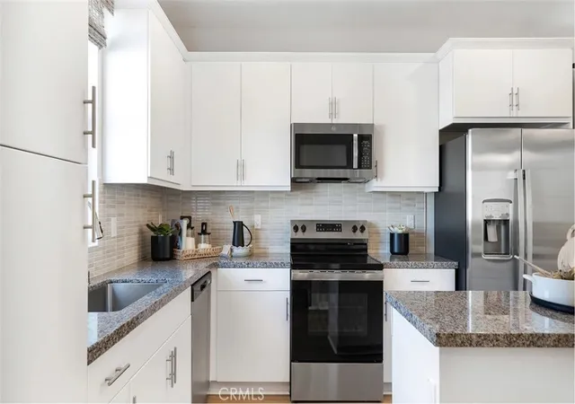 Homes for sale in Rialto, CA | 1277 Galaxy Wy, Rialto, CA 92376 | MLS# SW26082807