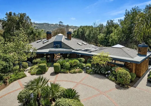 Homes for sale in Bonsall, CA | 7063 Via Mariposa Norte, Bonsall, CA 92003 | MLS# NDP2603682
