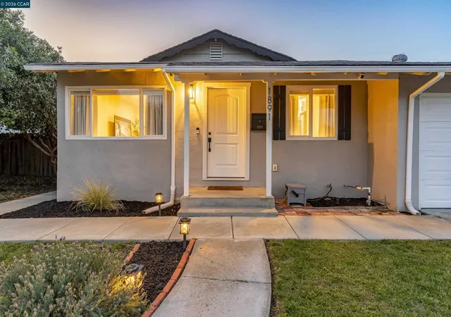Photo 3 of Sale Pending at 1891 Gilly Ln, Concord, CA 94518 | MLS# 41131314 | Listing updated on 2026-05-18