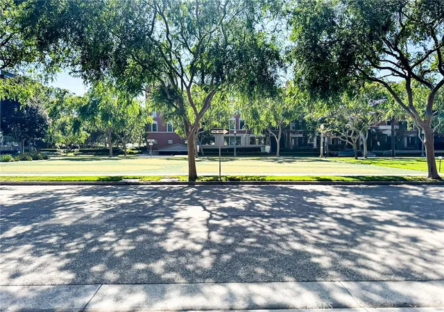 Homes for sale in Playa Vista, CA | 13200 Pacific Promenade #217, Playa Vista, CA 90094 | MLS# PV26082903