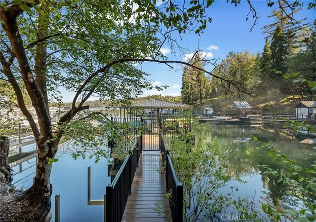 Photo 3 of House for sale at 568 S568b, Lake Arrowhead, CA 92352 | MLS# IG26083068 | Listing updated on 2026-10-06