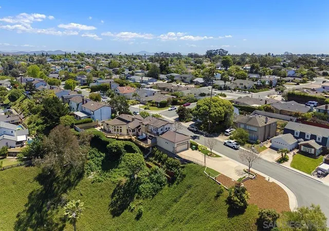 3rd image of 3190 Galloway Dr, San Diego, CA 92122 | MLS# 260009187SD