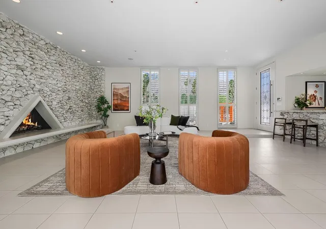 Photo 4 of Single family home for sale at 1190 S Calle De Maria, Palm Springs, CA 92264 | MLS# 219146571PS | Listing updated on 2026-09-25