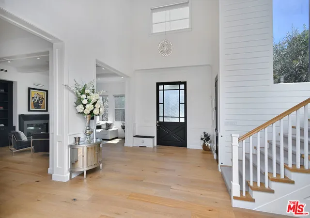 3rd image of 17201 Mccormick St, Encino, CA 91316 | MLS# 26718787