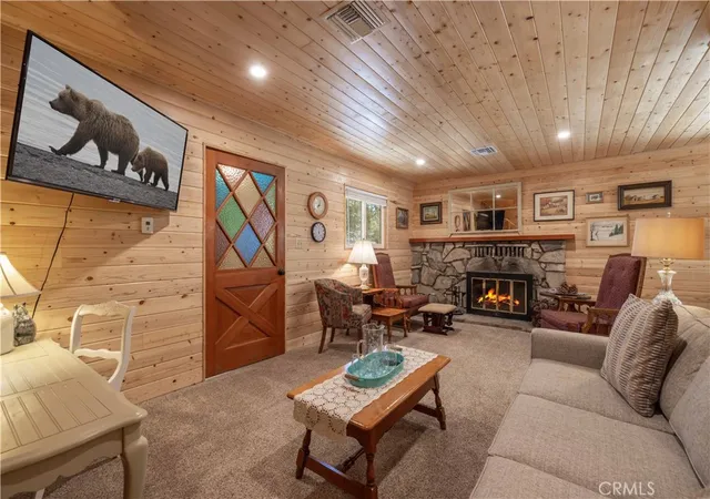 2nd image of 924 Michael, Big Bear City, CA 92314 | MLS# IG26083114
