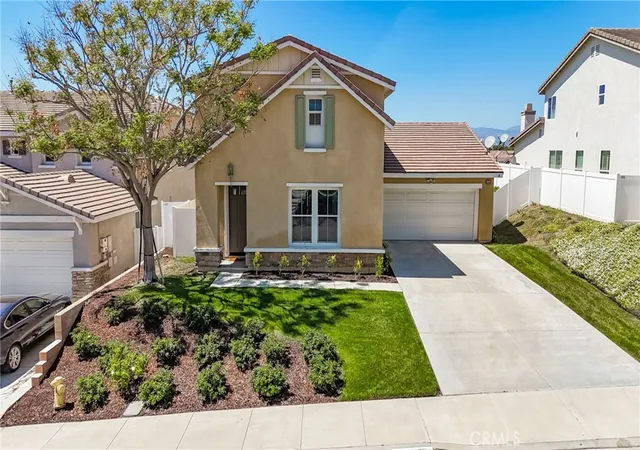 Photo 1 of Sale Pending at 36065 Mustang Spirit Ln, Wildomar, CA 92595 | MLS# SW26064845 | Listing updated on 2026-06-11