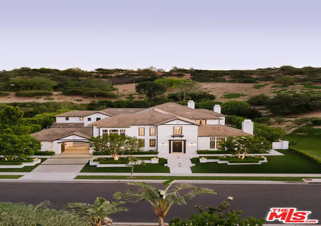 Homes for sale in Calabasas, CA | 25324 Prado De Naranja, Calabasas, CA 91302 | MLS# 26744131