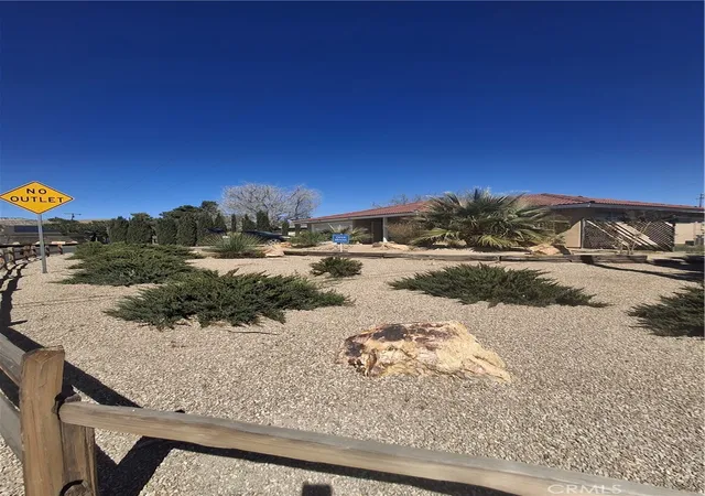 4th image of 6873 Warren Vista, Yucca Valley, CA 92284 | MLS# JT26083182