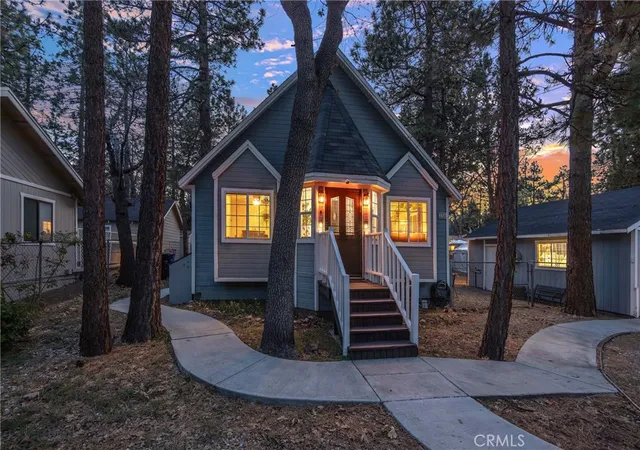 Homes for sale in Sugarloaf, CA | 364 Leonard, Sugarloaf, CA 92386 | MLS# IG26076978