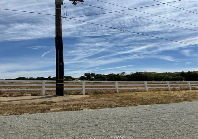 Photo 2 of Manufactured home for sale at 21520 Gold Valley, Perris, CA 92570 | MLS# IV26082738 | Listing updated on 2026-10-05