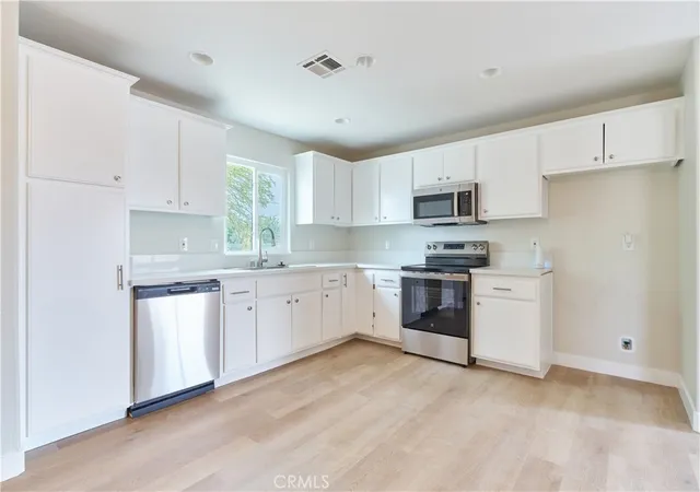 5th image of 1286 Arctic Ave, Thermal, CA 92274 | MLS# CV26082197
