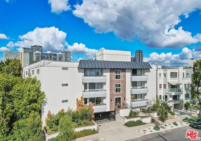 Homes for sale in Los Angeles, CA | 10725 Ohio Ave #2, Los Angeles, CA 90024 | MLS# 26731605