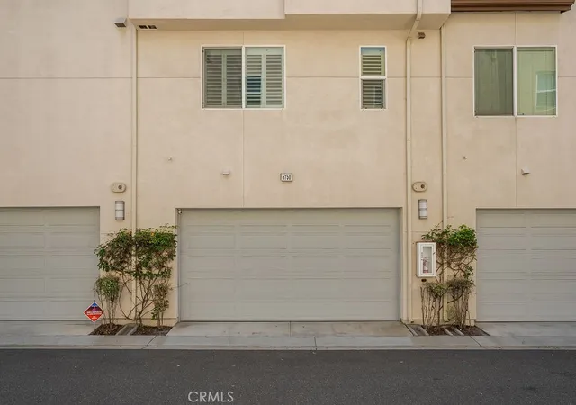 Homes for sale in Lakewood, CA | 5750 Acacia, Lakewood, CA 90712 | MLS# TR26083429