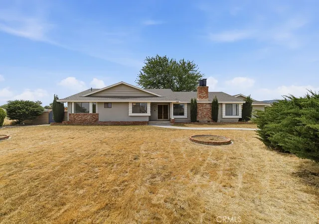Photo 1 of Sale Pending at 2350 W Ave M8, Palmdale, CA 93551 | MLS# SR26083524 | Listing updated on 2026-10-02