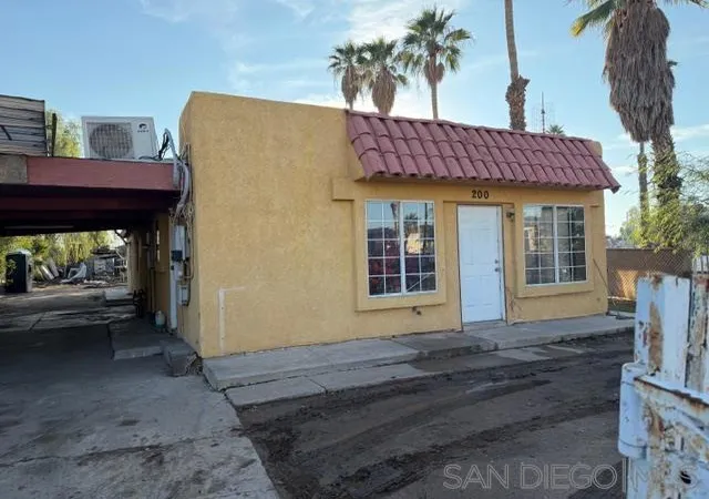 Photo 1 of Single family home for sale at 200 Lopez Ct, Calexico, CA 92231 | MLS# 260009250SD | Listing updated on 2026-10-02