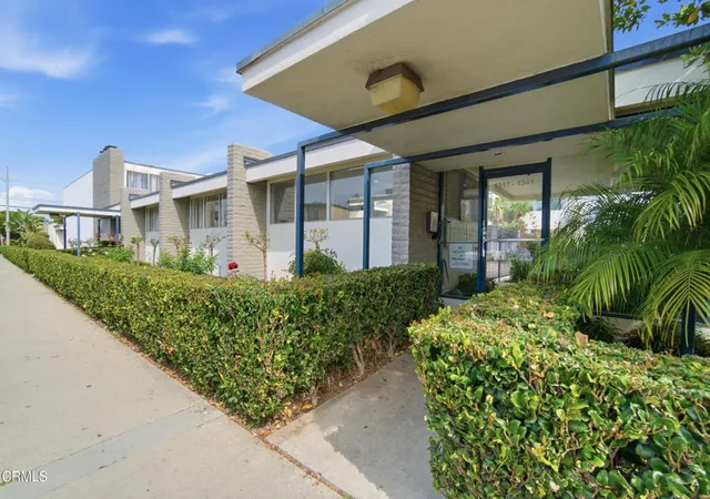 Homes for sale in Oxnard, CA | 1341 Edgewood Wy #23, Oxnard, CA 93030 | MLS# V1-35865