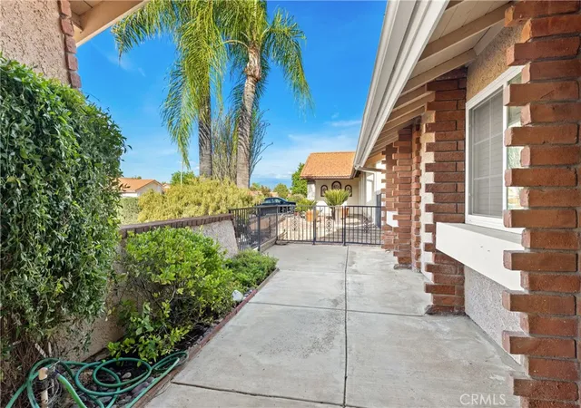 Homes for sale in Hemet, CA | 2095 Silver Oak Wy, Hemet, CA 92545 | MLS# SW26082625