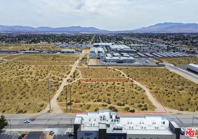 3rd image of 0 Cottonwood Ave, Victorville, CA 92395 | MLS# 26750043
