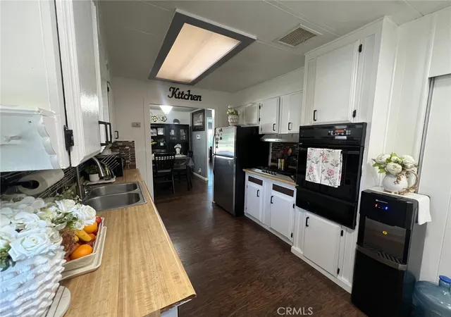5th image of 320 N Park Vista St #20, Anaheim, CA 92806 | MLS# PW26083684