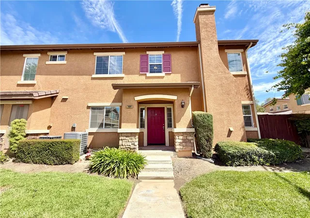 Homes for sale in Murrieta, CA | 26092 Mayfield Union Wy #B, Murrieta, CA 92563 | MLS# SW26083691
