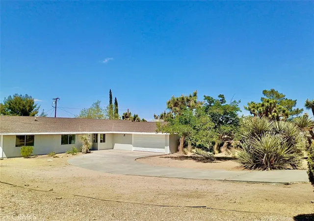 Homes for sale in Yucca Valley, CA | 56634 Mountain View Trl, Yucca Valley, CA 92284 | MLS# PW26080046