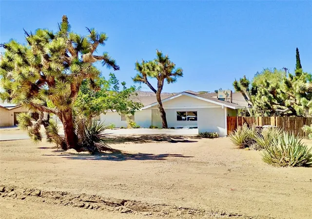 Homes for sale in Yucca Valley, CA | 56634 Mountain View Trl, Yucca Valley, CA 92284 | MLS# PW26080046