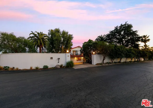 Photo 4 of Single family home for sale at 6120 Cavalleri Rd, Malibu, CA 90265 | MLS# 26737721 | Listing updated on 2026-04-25