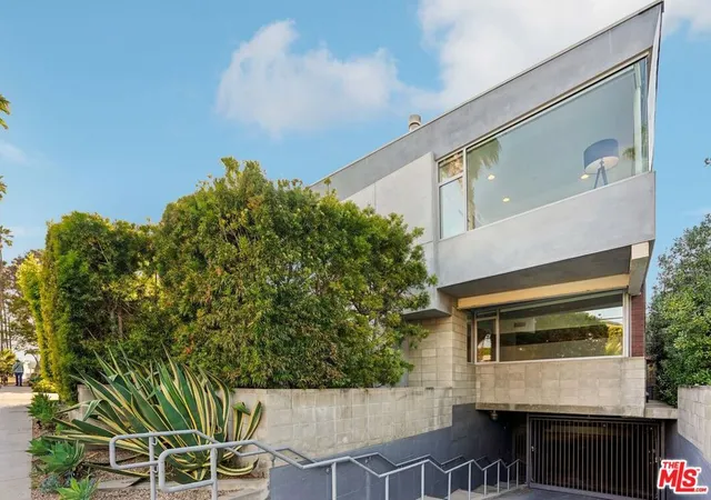 Homes for sale in Santa Monica, CA | 639 Pacific St #A, Santa Monica, CA 90405 | MLS# 26750171