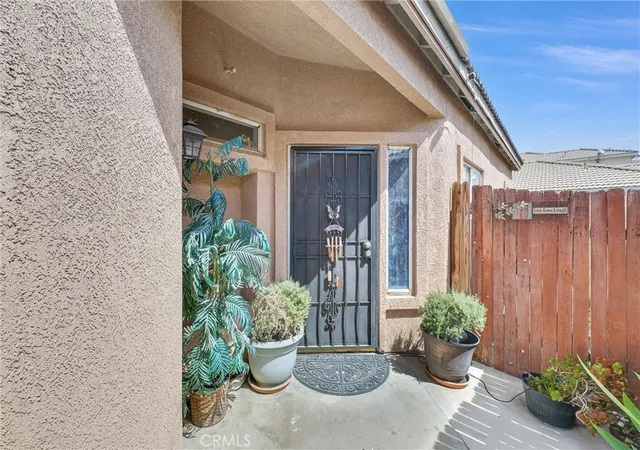 Photo 3 of Single family home for sale at 565 Berkshire, San Jacinto, CA 92583 | MLS# TR26083310 | Listing updated on 2026-09-29