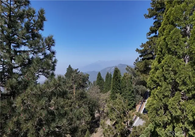 Homes for sale in Running Springs, CA | 1962 Nob Hill, Running Springs, CA 92382 | MLS# IG26083677
