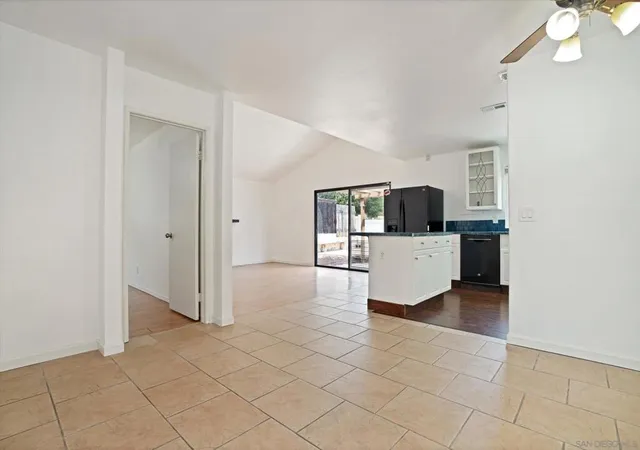 2nd image of 1350 Dos Hermanos Gln, Escondido, CA 92027 | MLS# 260009262SD