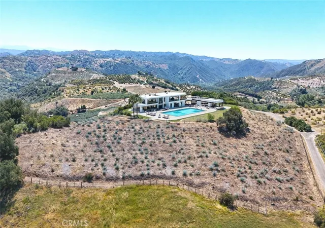 2nd image of 1 El Calamar, Temecula, CA 92590 | MLS# SW26083778