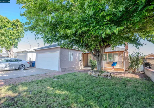 2nd image of 52 Bell Dr, Pittsburg, CA 94565 | MLS# 41131466