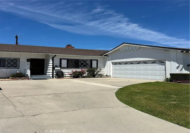Photo 3 of Single family home for sale at 10135 Nichols St, Bellflower, CA 90706 | MLS# DW26083853 | Listing updated on 2026-09-03