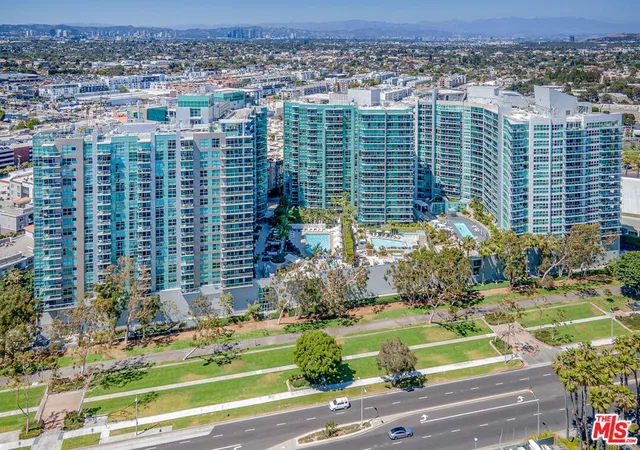 1st image of 13700 Marina Pointe Dr #1018, Marina Del Rey, CA 90292 | MLS# 26751703