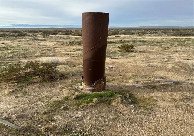 4th image of 0 Zephyr, Helendale, CA 92342 | MLS# SB26083929