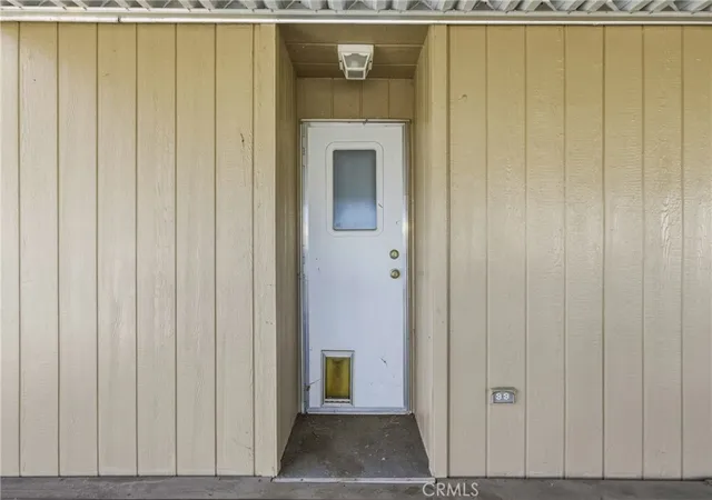 Photo 3 of Sale Pending at 2750 W Acacia Ave, Hemet, CA 92545 | MLS# IG26082655 | Listing updated on 2026-09-21