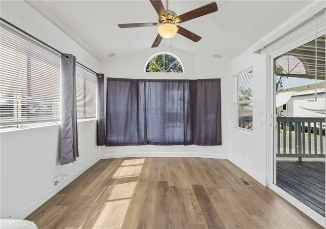 Photo 4 of Sale Pending at 2750 W Acacia Ave, Hemet, CA 92545 | MLS# IG26082655 | Listing updated on 2026-09-21