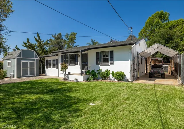 Homes for sale in Fallbrook, CA | 155 Barhaven Ln, Fallbrook, CA 92028 | MLS# SW26083559