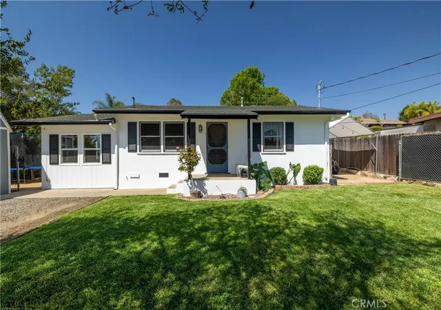 Homes for sale in Fallbrook, CA | 155 Barhaven Ln, Fallbrook, CA 92028 | MLS# SW26083559