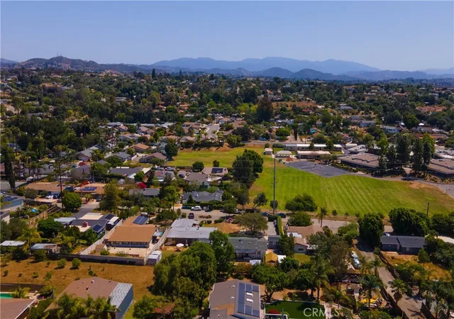 Homes for sale in Fallbrook, CA | 155 Barhaven Ln, Fallbrook, CA 92028 | MLS# SW26083559