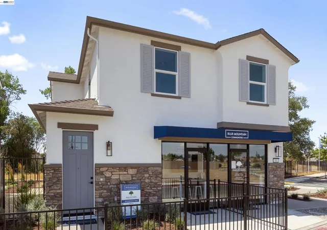Homes for sale in Galt, CA | 851 Pecan Tree Ln, Galt, CA 95632 | MLS# 41131510