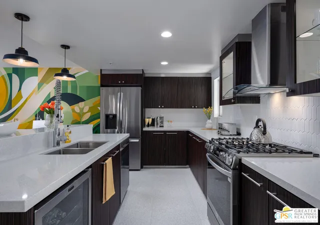 Homes for sale in Palm Springs, CA | 588 E San Lorenzo Rd #104, Palm Springs, CA 92264 | MLS# 26752487PS