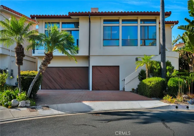 2nd image of 32701 Via Palacio, Rancho Palos Verdes, CA 90275 | MLS# OC26083760