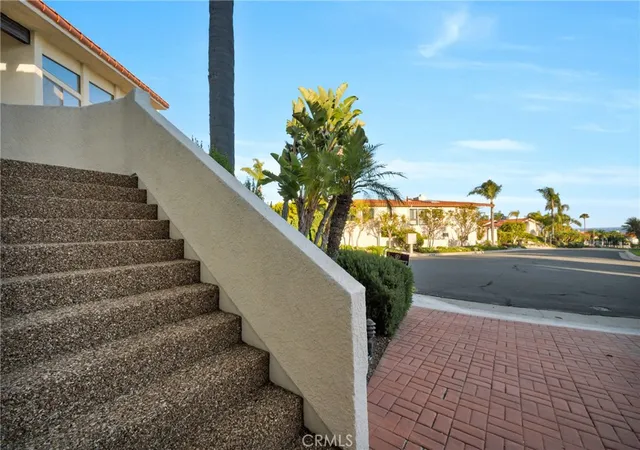4th image of 32701 Via Palacio, Rancho Palos Verdes, CA 90275 | MLS# OC26083760