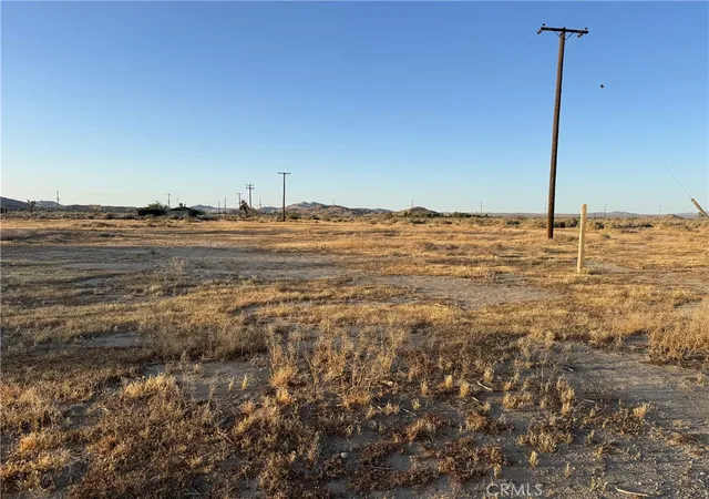 6th image of 171 Avenue Q12, Llano, CA 93591 | MLS# SR26084248