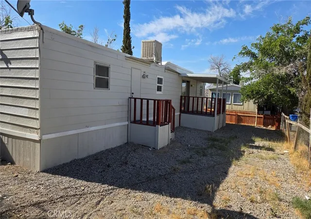 Photo 3 of Manufactured home for sale at 1000 Windy Pass #78, Barstow, CA 92311 | MLS# SR26084289 | Listing updated on 2026-06-08